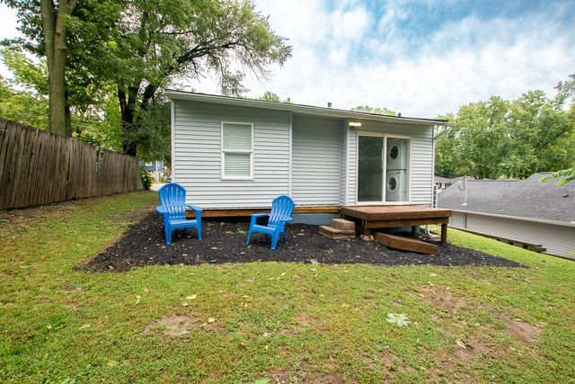 1270 E 36th Court, Des Moines, IA 50317