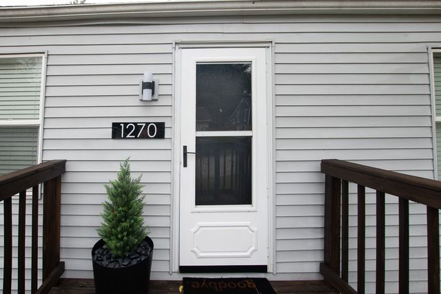 1270 E 36th Court, Des Moines, IA 50317