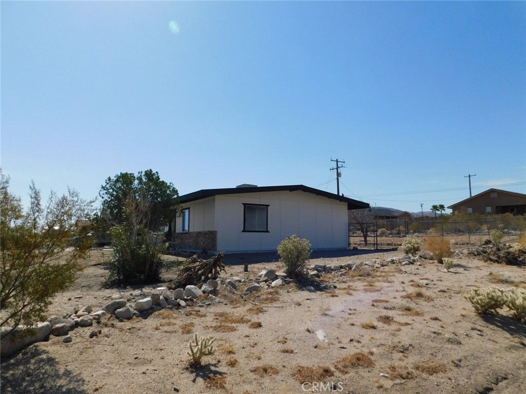 Image 10 of property listing at 74813 Sunrise, 29 Palms, CA 92277
