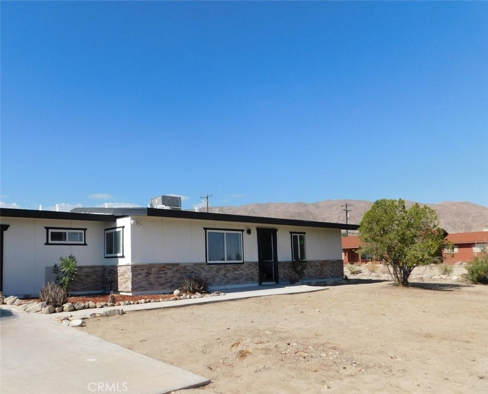Image 11 of property listing at 74813 Sunrise, 29 Palms, CA 92277