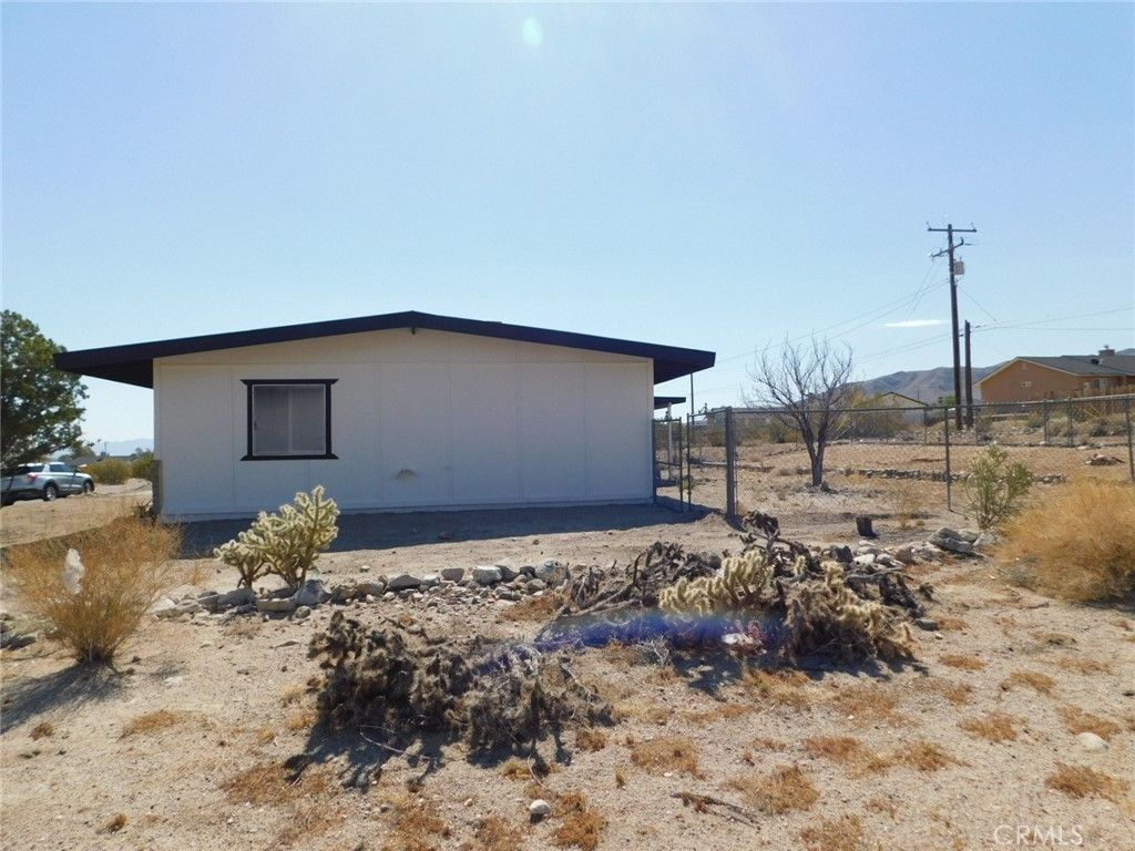 Image 8 of property listing at 74813 Sunrise, 29 Palms, CA 92277