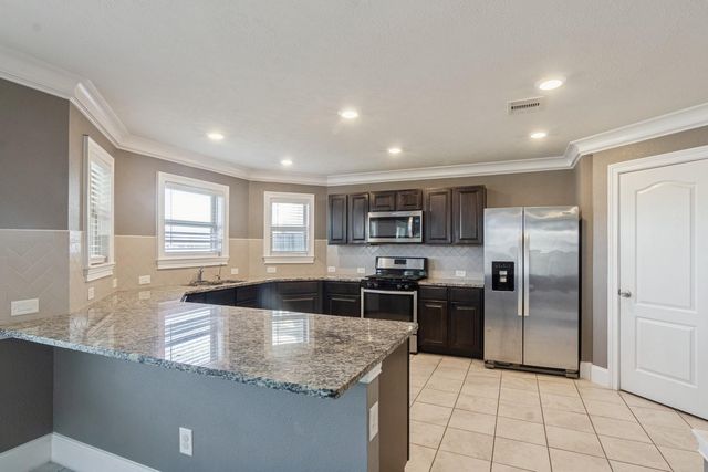 13067 Mills Creek Meadow Drive, Houston, TX 77070