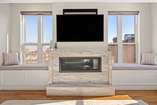928 E Broadway 9, Boston, MA 02127