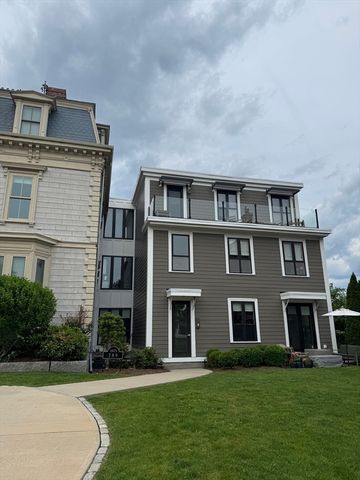 928 E Broadway 9, Boston, MA 02127