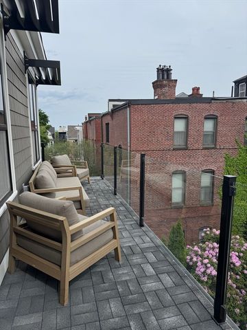 928 E Broadway 9, Boston, MA 02127