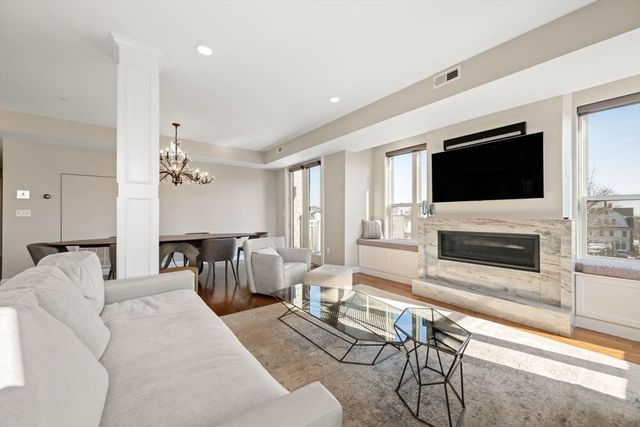 928 E Broadway 9, Boston, MA 02127