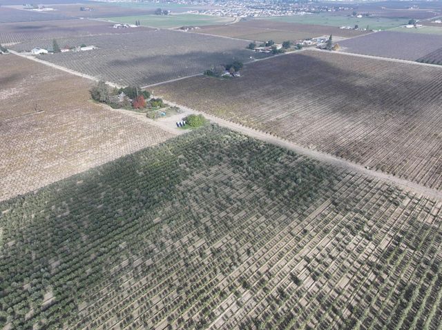 4801 E Parlier Avenue, Fowler, CA 93625