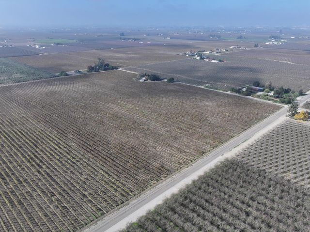 4801 E Parlier Avenue, Fowler, CA 93625