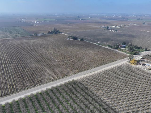 4801 E Parlier Avenue, Fowler, CA 93625