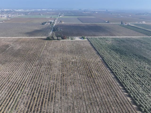 4801 E Parlier Avenue, Fowler, CA 93625