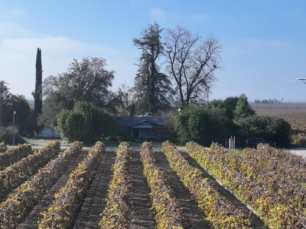 4801 E Parlier Avenue, Fowler, CA 93625