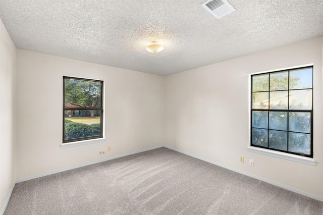 661 S College Street, La Grange, TX 78945