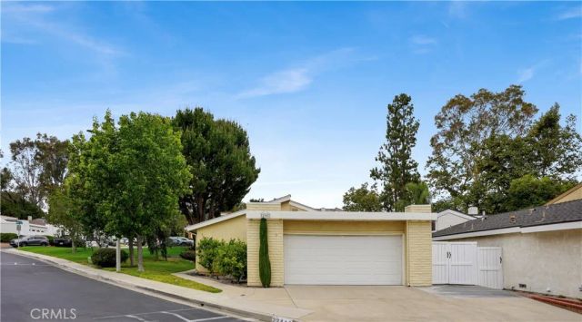 22442 Aliso Park Drive, Lake Forest, CA 92630