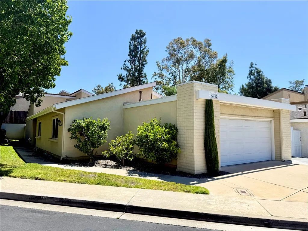 22442 Aliso Park Drive, Lake Forest, CA 92630