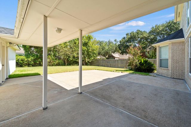 3415 Shadymist Drive, Houston, TX 77082