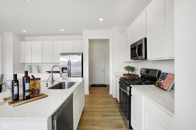 2420 Fir Drive, Greenfield, IN 46140