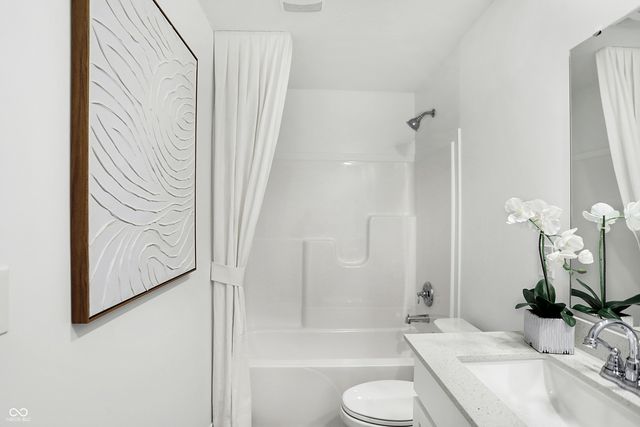 2420 Fir Drive, Greenfield, IN 46140