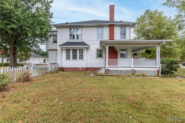 511 S Kingshighway Street, Sikeston, MO 63801