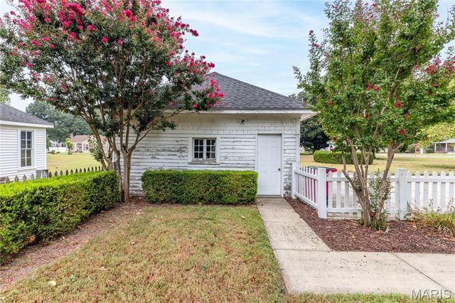 511 S Kingshighway Street, Sikeston, MO 63801