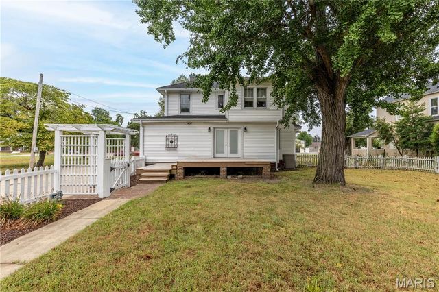 511 S Kingshighway Street, Sikeston, MO 63801