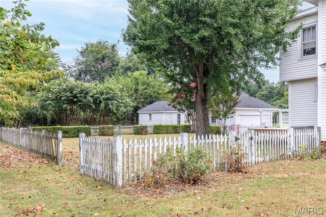 511 S Kingshighway Street, Sikeston, MO 63801