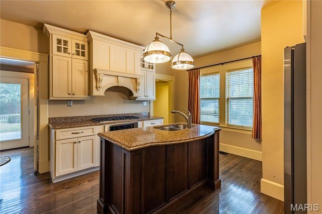 511 S Kingshighway Street, Sikeston, MO 63801