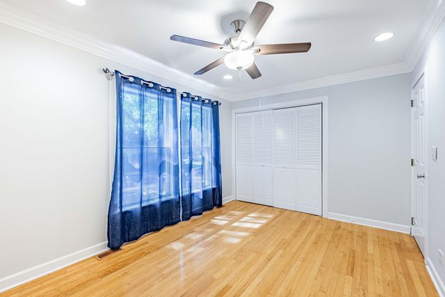 3413 S Indiana Avenue, Chicago, IL 60616