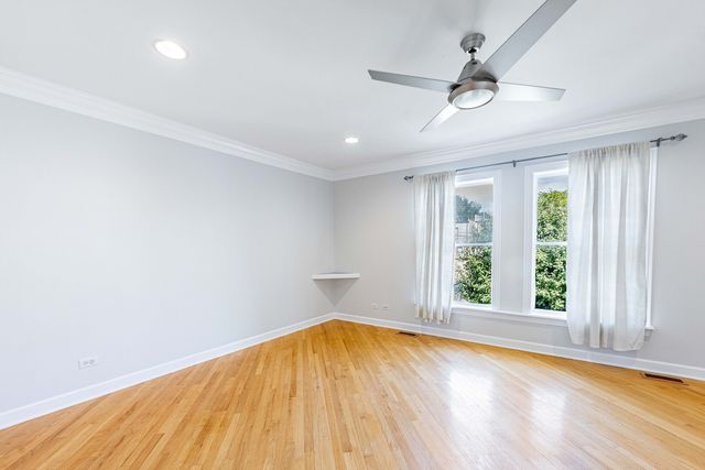 3413 S Indiana Avenue, Chicago, IL 60616