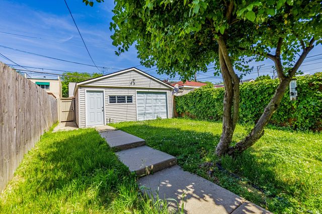 3413 S Indiana Avenue, Chicago, IL 60616