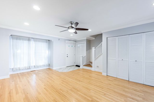 3413 S Indiana Avenue, Chicago, IL 60616