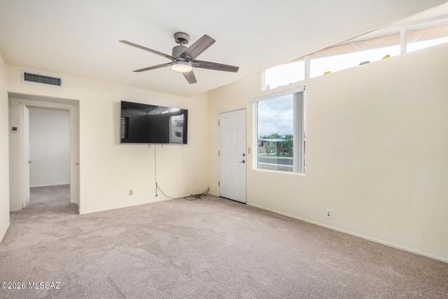 8041 E Julia Street, Tucson, AZ 85710