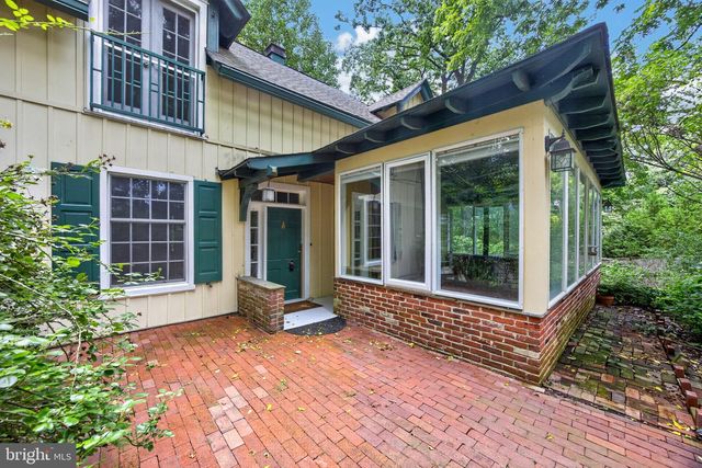 1424 HIGHLAND AVE, Downingtown, PA 19335