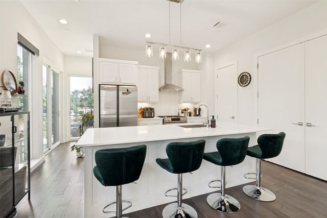 4626 Munger Avenue 201, Dallas, TX 75204