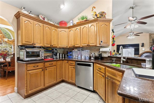 410 Deer Crossing Drive, Festus, MO 63028