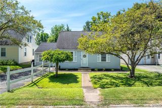 10 Taylor Avenue, Fulton, NY 13069