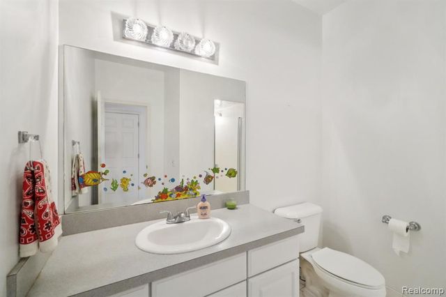 8110 High Point Trail, White Lake, MI 48386