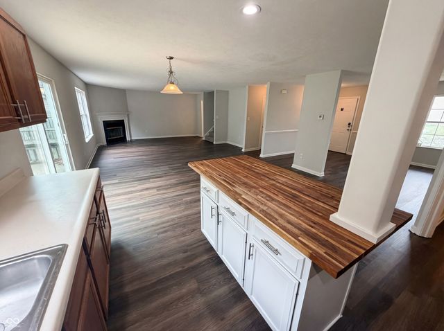 9022 Venona Way, Indianapolis, IN 46234