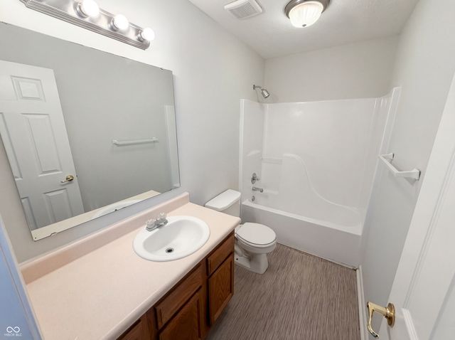 9022 Venona Way, Indianapolis, IN 46234