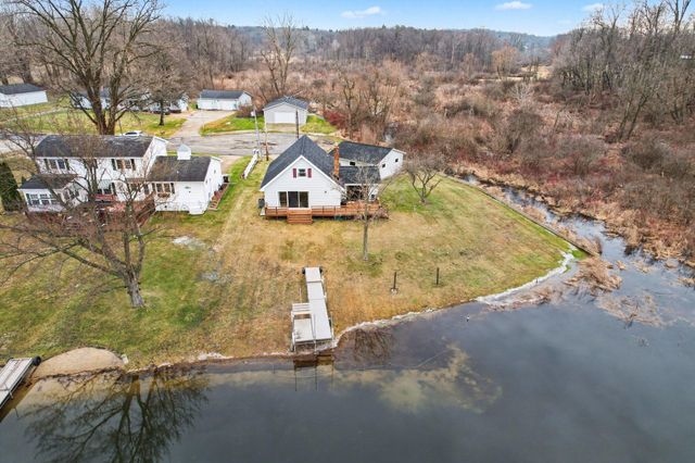 111 Sunset Drive, Dowling, MI 49050