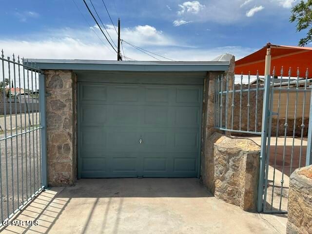 4222 Pershing Drive, El Paso, TX 79903