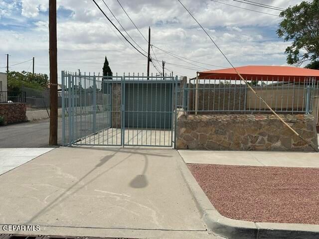 4222 Pershing Drive, El Paso, TX 79903