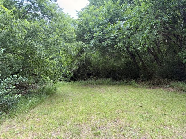 113 Davis Street, Farmersville, TX 75442