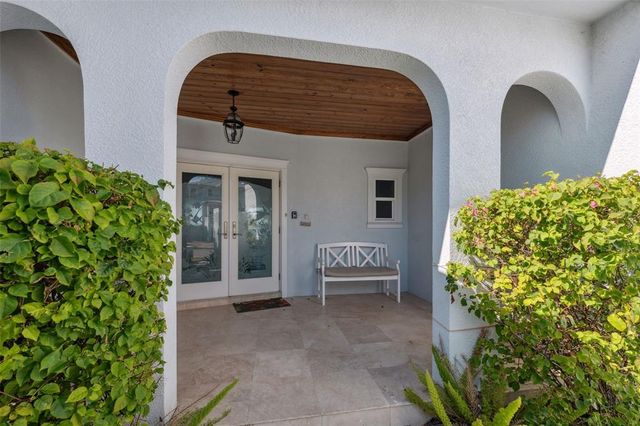 727 KEY ROYALE DRIVE, Holmes Beach, FL 34217