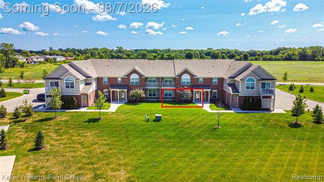 22137 Aberdeen Drive 99, Macomb, MI 48042