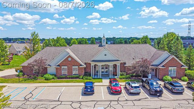 22137 Aberdeen Drive 99, Macomb, MI 48042