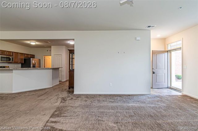 22137 Aberdeen Drive 99, Macomb, MI 48042