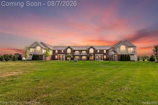 22137 Aberdeen Drive 99, Macomb, MI 48042