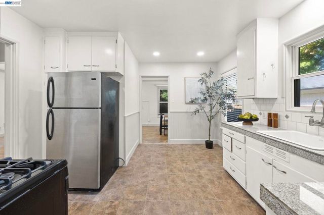 1942 N 6Th St, Concord, CA 94519