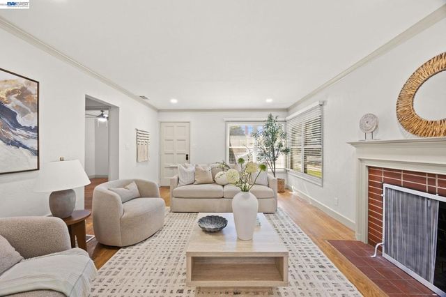 1942 N 6Th St, Concord, CA 94519