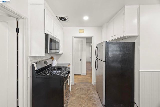 1942 N 6Th St, Concord, CA 94519